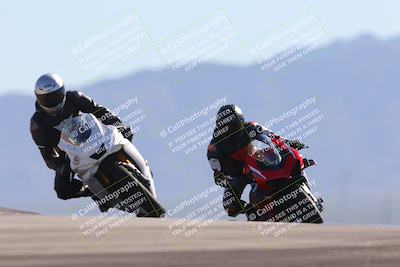 media/Nov-06-2023-Moto Forza (Mon) [[ce023d0744]]/2-Advanced Group/Session 4 (Turn 9)/